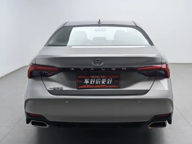 Toyota Avalon — Фото автомобиля 4