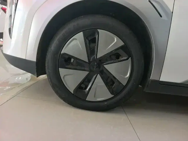 GAC Aion Y — Фото автомобиля 22