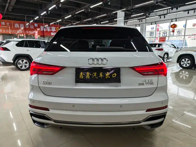 Audi Q3 — Фото автомобиля 4