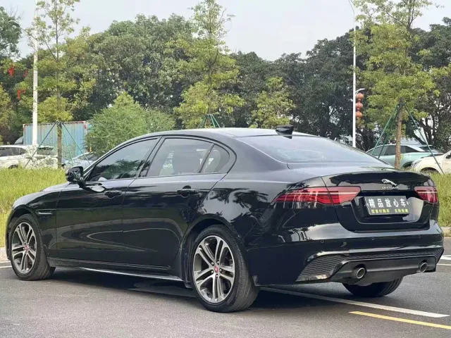 Jaguar XEL — Фото автомобиля 7
