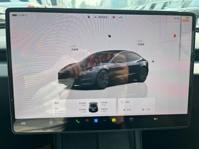 Tesla Model 3 — Фото автомобиля 27