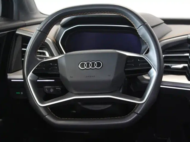 Audi Q4 e-tron — Фото автомобиля 10