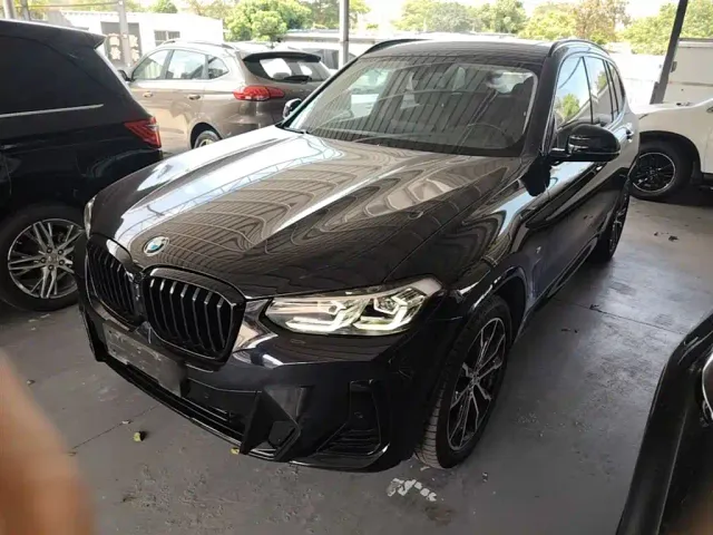 Фотография автомобиля — BMW X3
