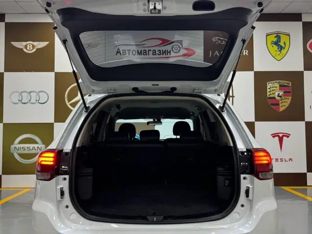 Mitsubishi Outlander — Фото автомобиля 18