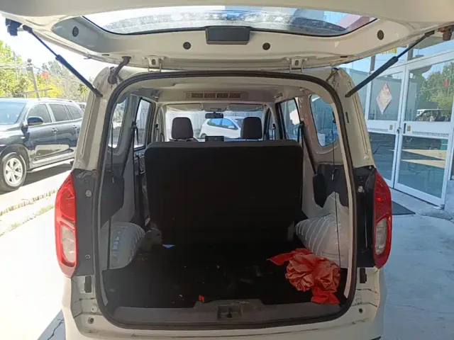 Wuling Hongguang — Фото автомобиля 18