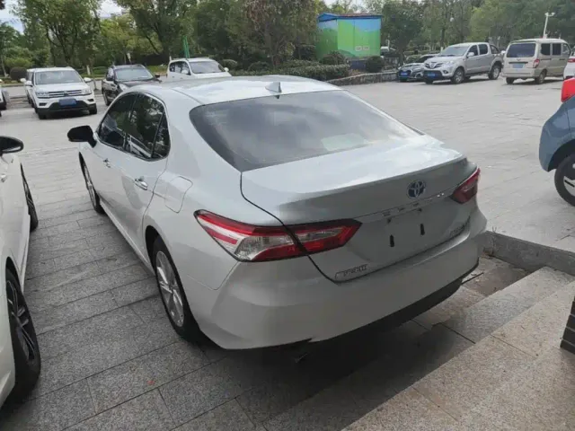 Toyota Camry — Фото автомобиля 4