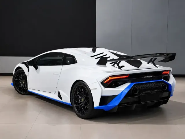 Lamborghini Huracán 2021 Huracán STO — Фото автомобиля 4