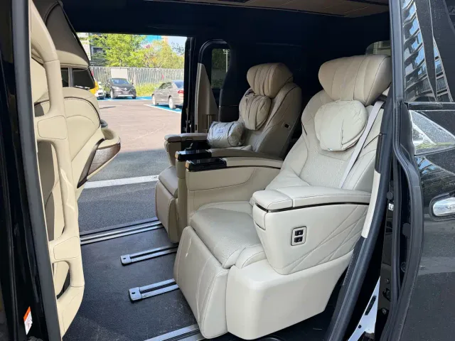 Toyota Alphard — Фото автомобиля 6
