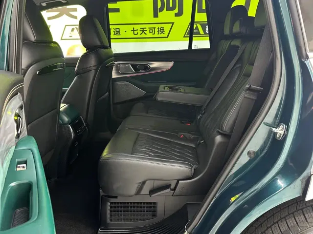 GAC Trumpchi GS8 — Фото автомобиля 11