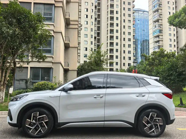 BYD Yuan PLUS — Фото автомобиля 16