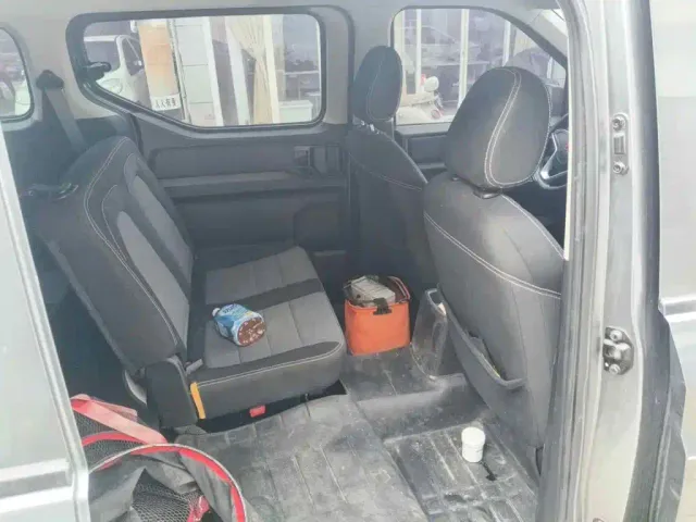 Wuling Zhengcheng — Фото автомобиля 11