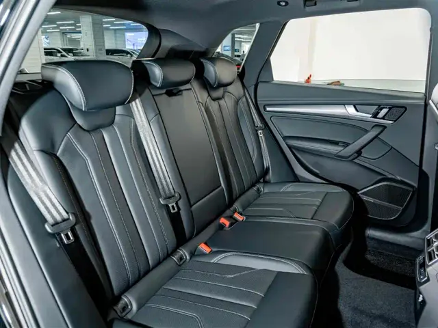 Audi Q5L — Фото автомобиля 23