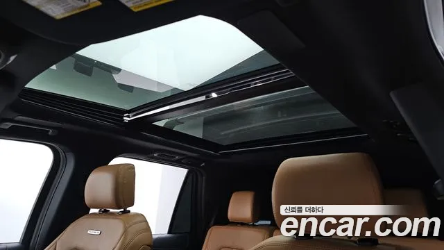 Ford Expedition — Фото автомобиля 15