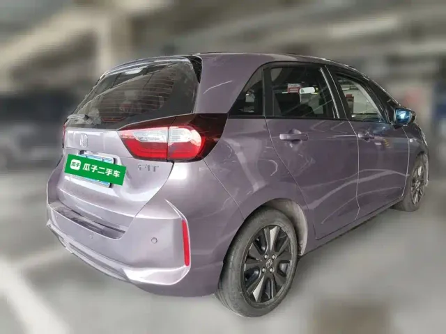 Honda Fit — Фото автомобиля 4