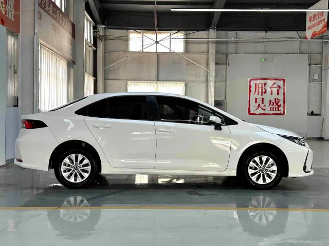 Toyota Corolla — Фото автомобиля 6