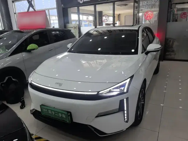 Geely Galaxy L6 — Фото автомобиля 2