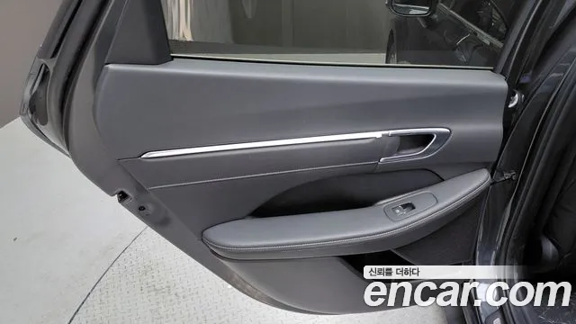 Hyundai Sonata Sonata (DN8) 2.0 LPG(Для проката) — Фото автомобиля 24