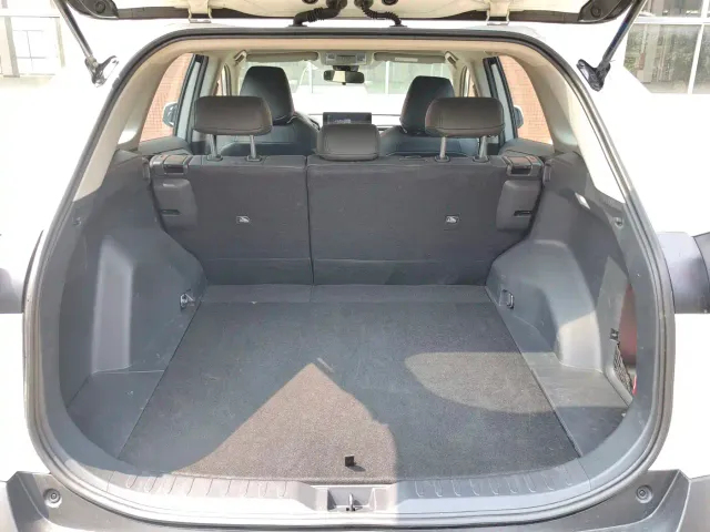 Toyota RAV4 — Фото автомобиля 21