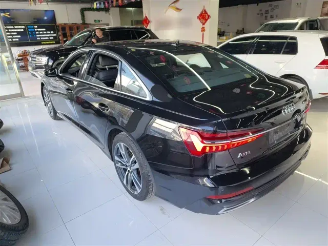 Audi A6L — Фото автомобиля 4