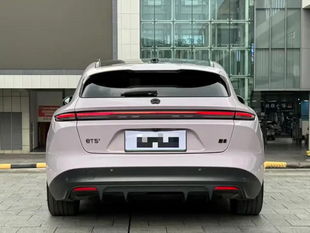 Nio ET5 Touring — Фото автомобиля 8