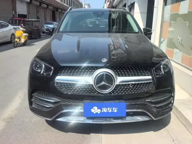 Mercedes-Benz GLE-Class — Фото автомобиля 2