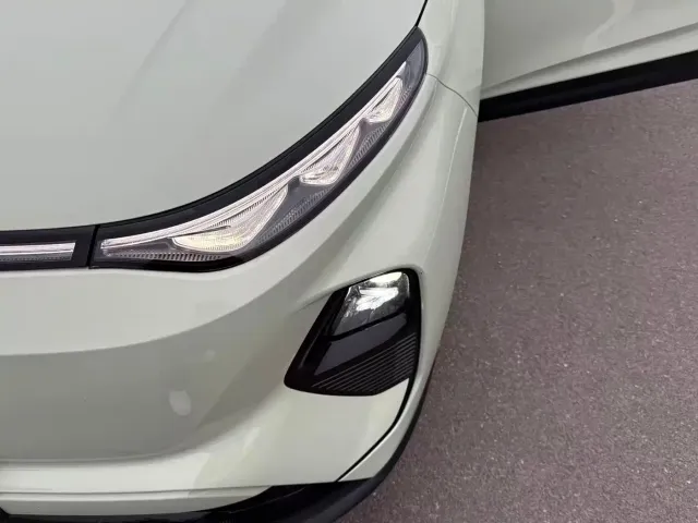 Besturn Yueyi 07 2025 210km Leisure Edition — Фото автомобиля 20