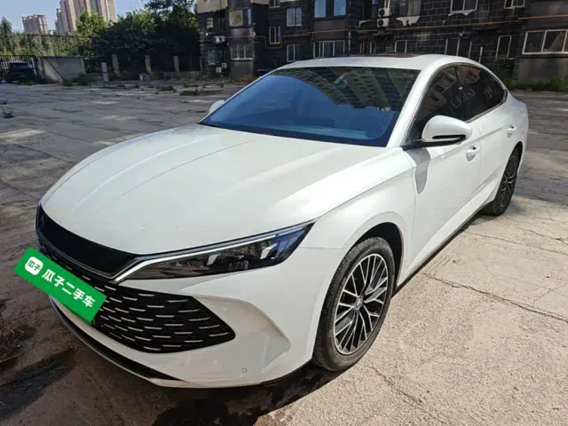 Фотография автомобиля — BYD Qin L