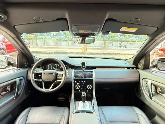 Land Rover Discovery Sport — Фото автомобиля 7