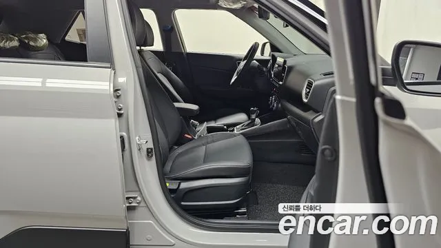 Hyundai Venue — Фото автомобиля 26