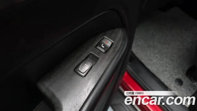 KG_Mobility_Ssangyong Rexton Новый Rexton Sport Дизель 2.2 4WD — Фото автомобиля 17