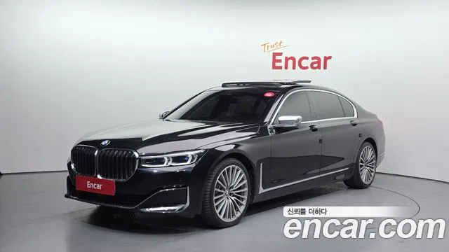 Фотография автомобиля — BMW 7 Series