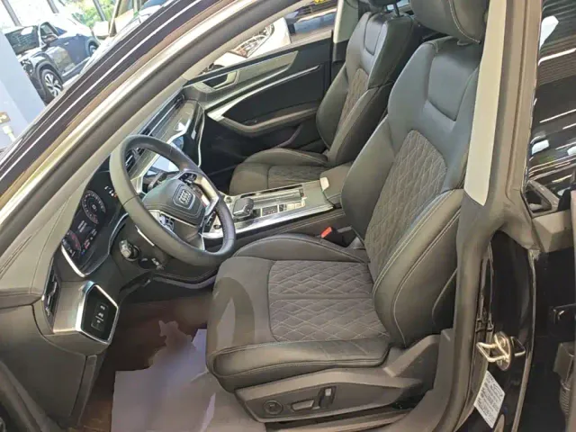 Audi A7L — Фото автомобиля 14