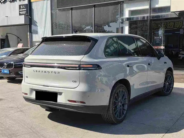 Leapmotor C10 — Фото автомобиля 3