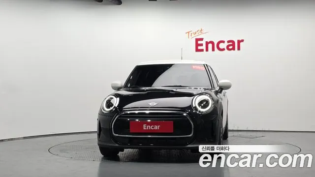 MINI Cooper — Фото автомобиля 3