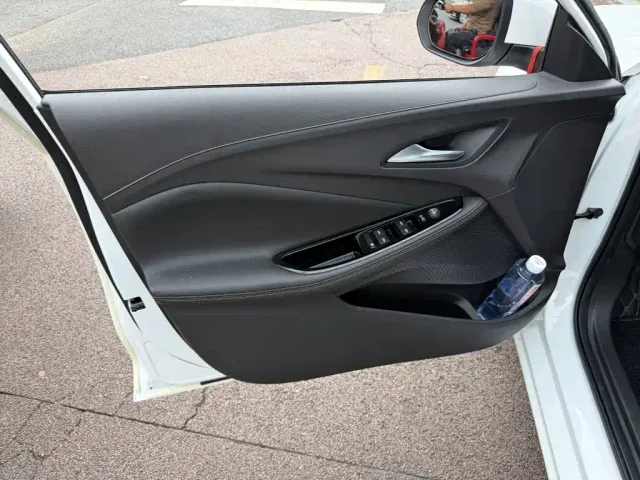 Buick Verano — Фото автомобиля 6