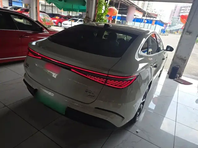 BYD Seal 07 DM-i — Фото автомобиля 6