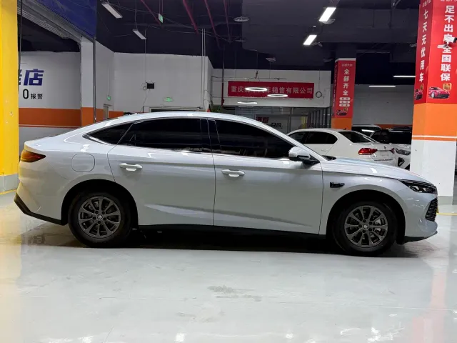 BYD Qin L — Фото автомобиля 4