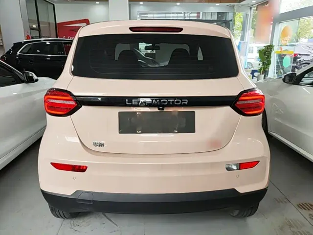 Leapmotor T03 — Фото автомобиля 5