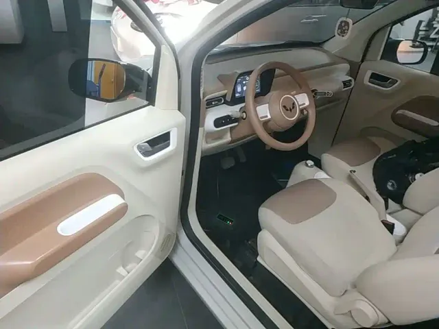 Wuling Hongguang Mini EV — Фото автомобиля 15