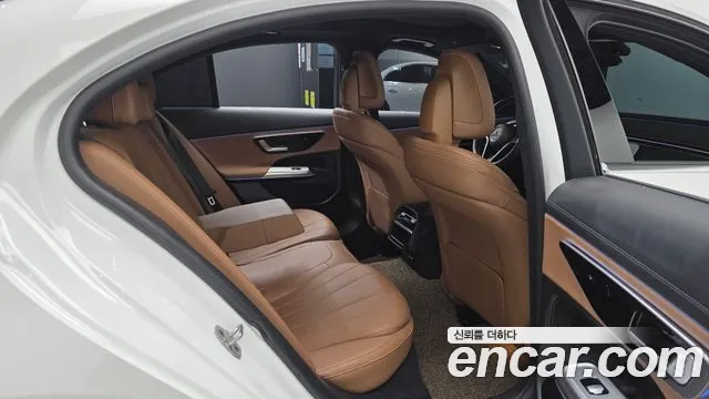 Mercedes-Benz E-Class W214 — Фото автомобиля 17