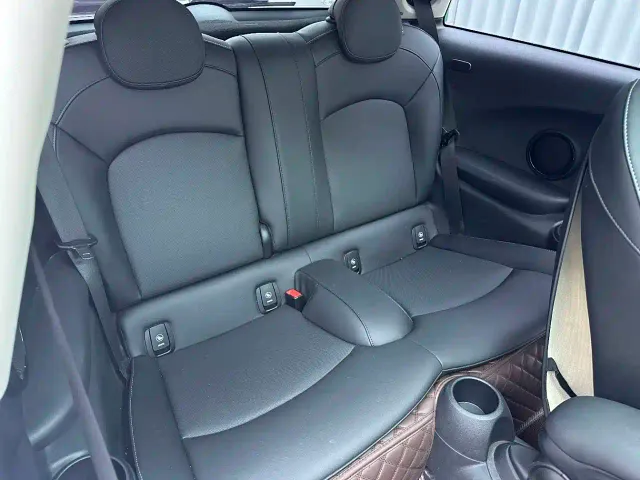 MINI Hatch — Фото автомобиля 10