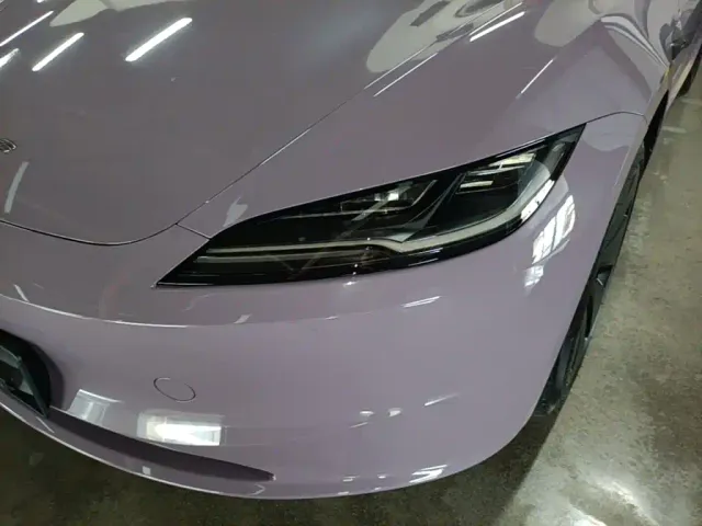 Tesla Model 3 — Фото автомобиля 23