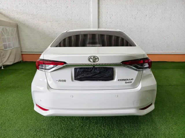 Toyota Corolla — Фото автомобиля 5