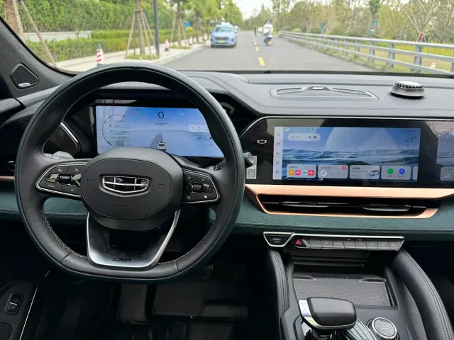 Geely Xingyue L — Фото автомобиля 18