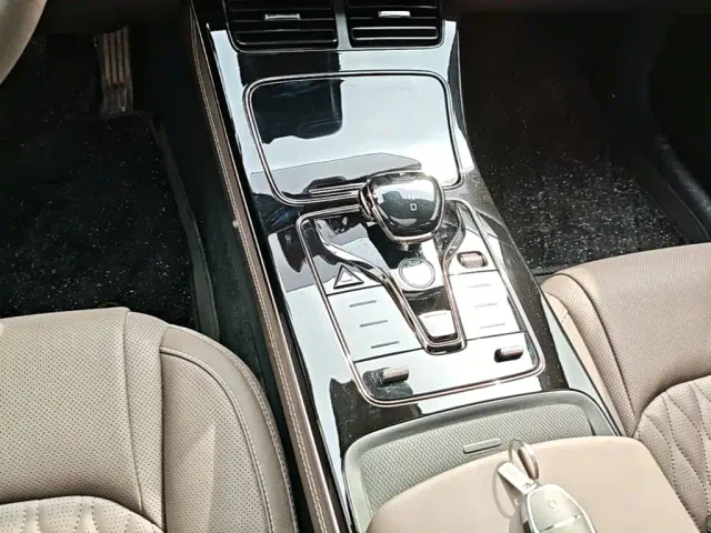 BYD Han — Фото автомобиля 13