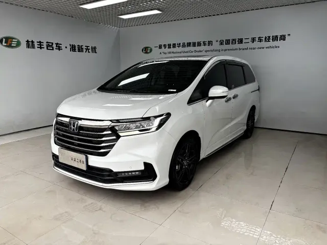 Фотография автомобиля — Honda Odyssey