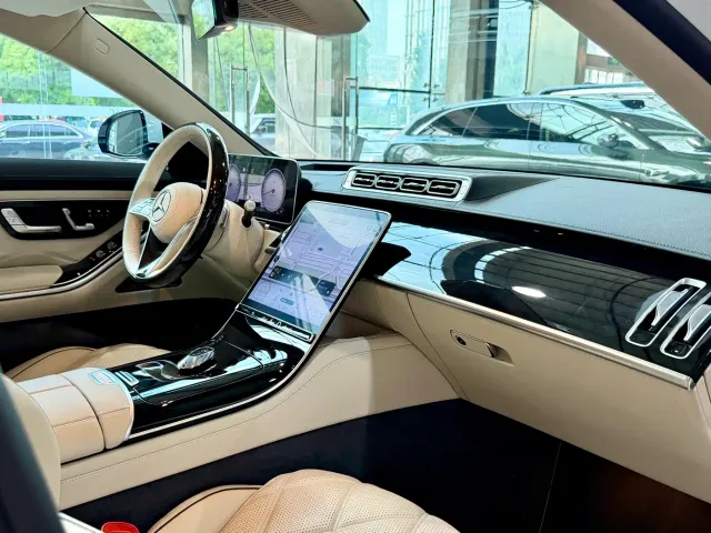 Mercedes-Benz Maybach S-Class — Фото автомобиля 21