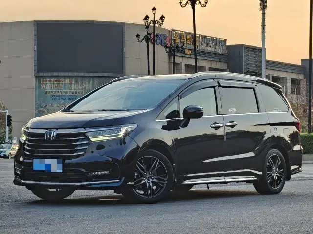 Фотография автомобиля — Honda Odyssey