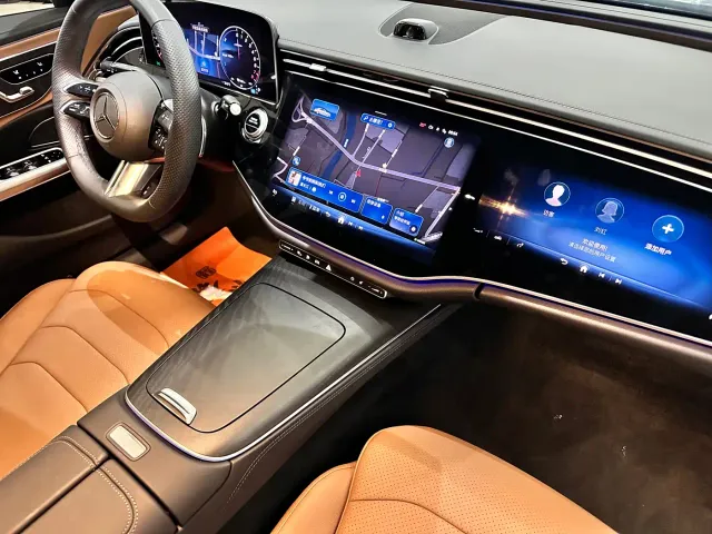 Mercedes-Benz E-Class — Фото автомобиля 14