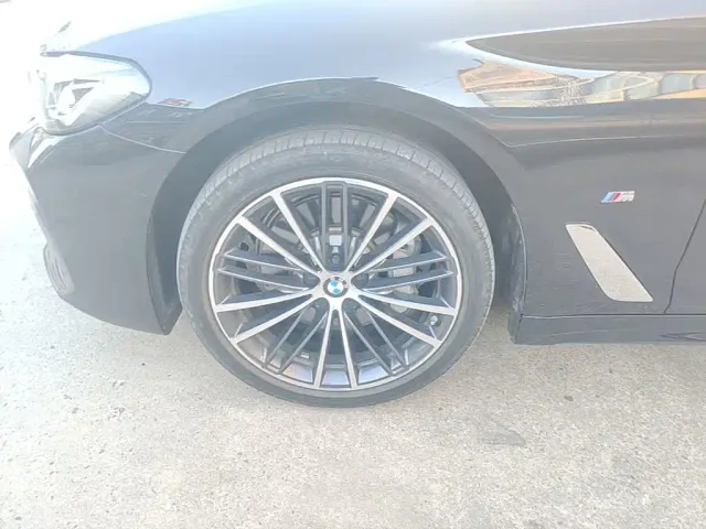 BMW 5 Series — Фото автомобиля 22